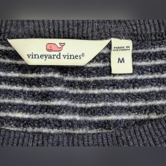 Vineyard Vines Size Medium Navy Striped Crewneck - Picture 8 of 8